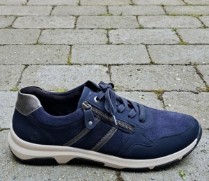 Mørkeblå sneaker med lynlås. Størrelse 43, 44, 45