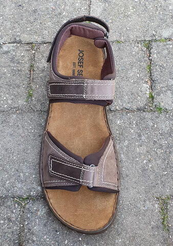 Josef Seibel sandal /