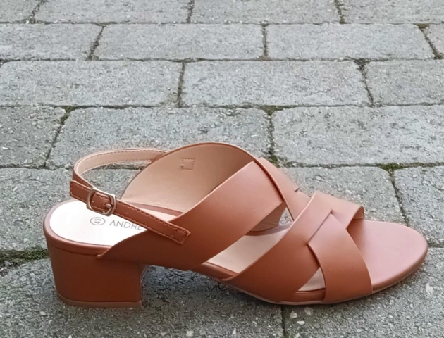 Machado sandal / Rummelig vidde