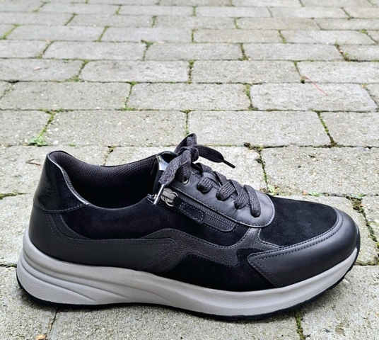 Brede vidde K sneakers