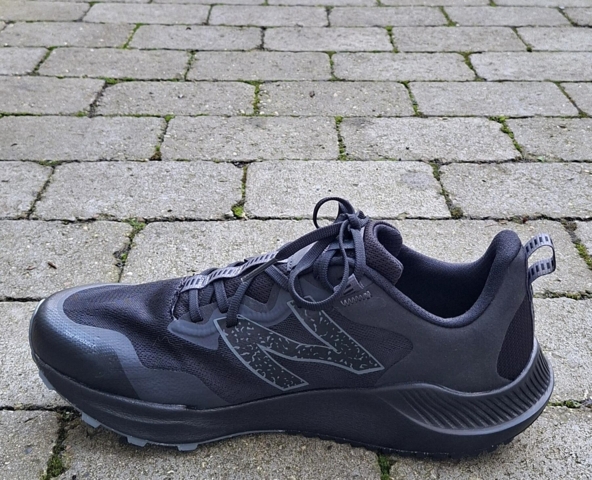 New Balance trail løbesko / Wide Fit